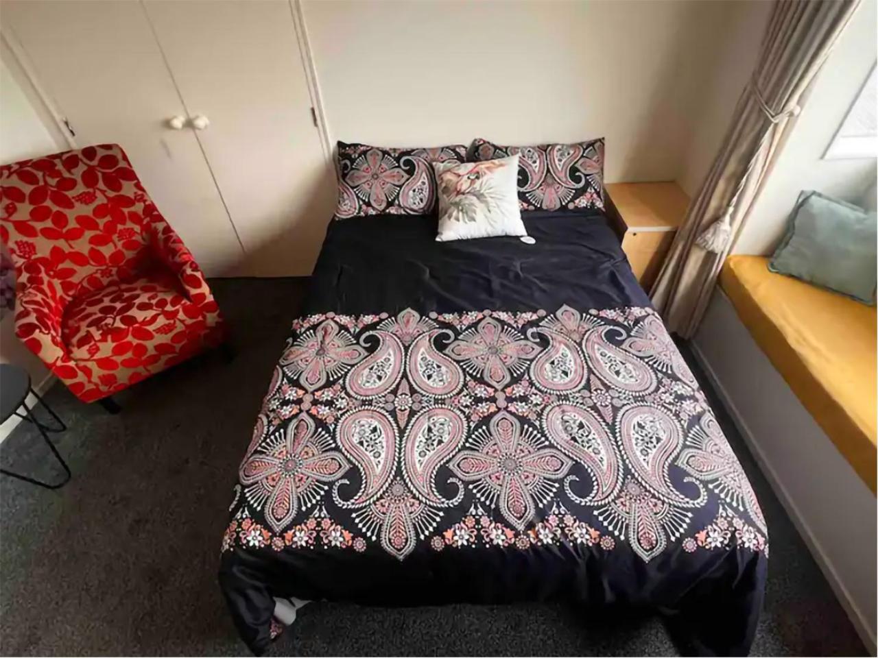Homestay Epsom House With En-sute *